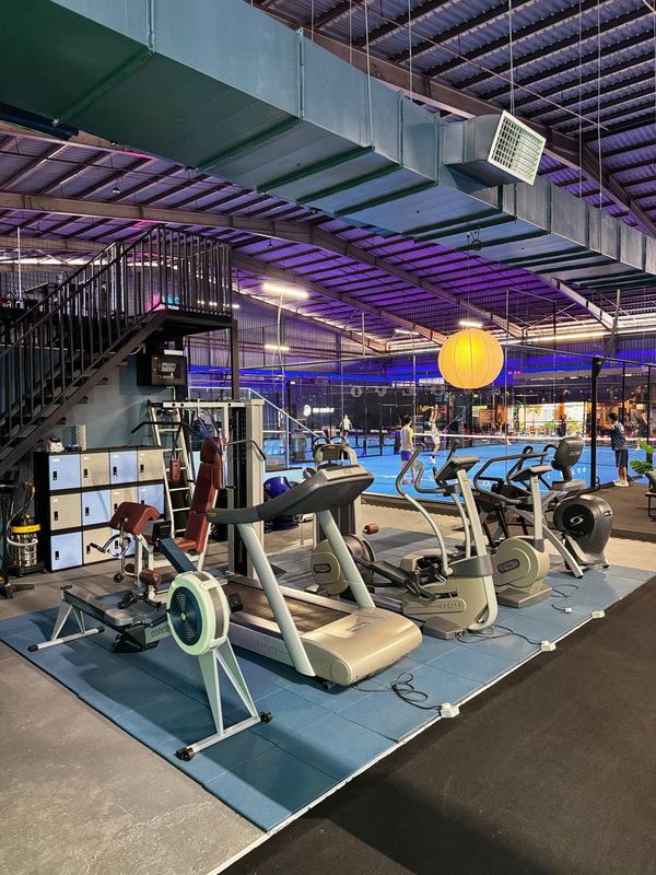 Joy Division Padel 2 thumbnail 2