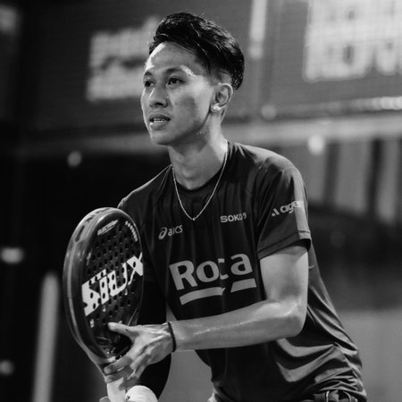 Agung Pramana padel coach