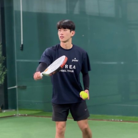 Junhyeok Nam padel coach