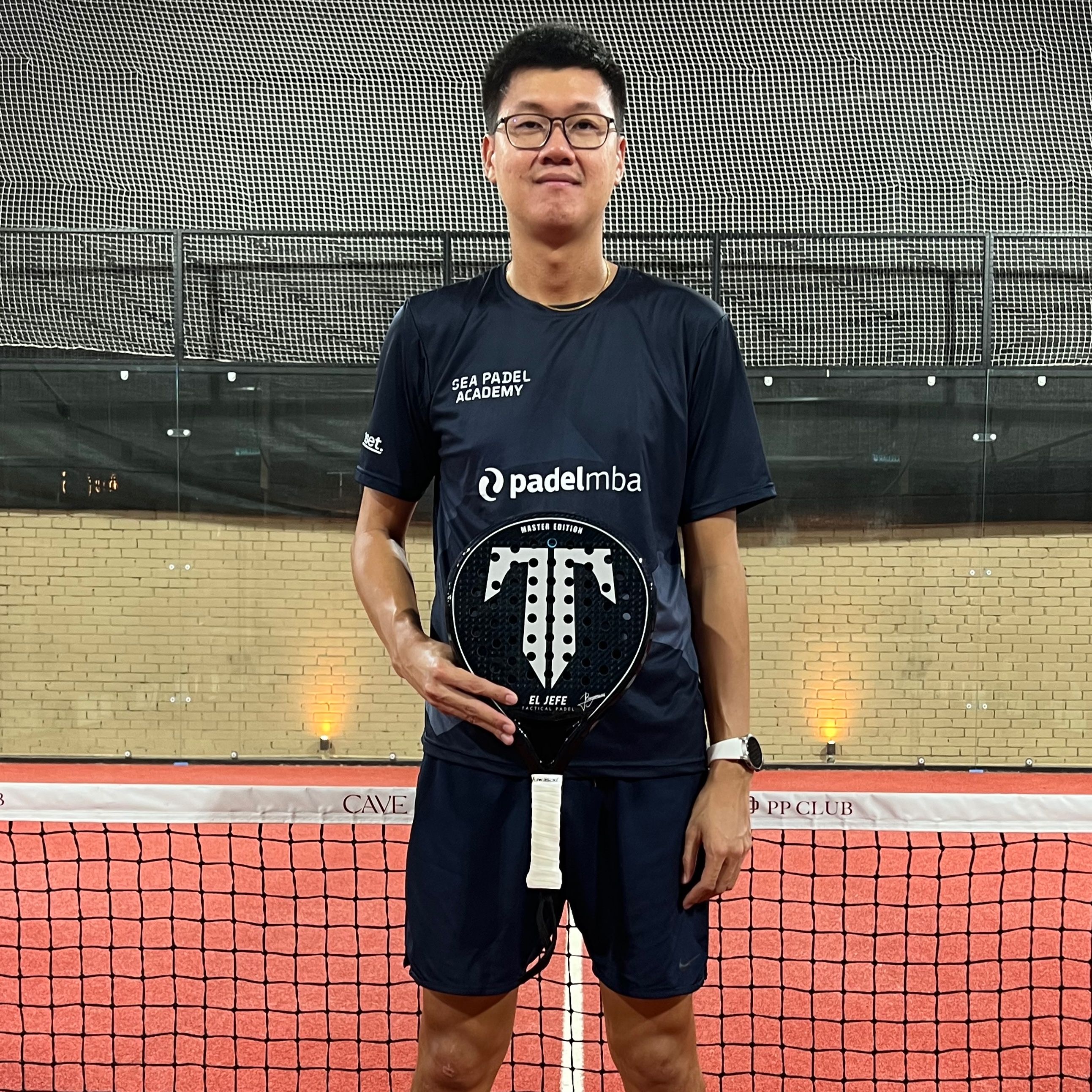 Tan Ee Zhou padel coach
