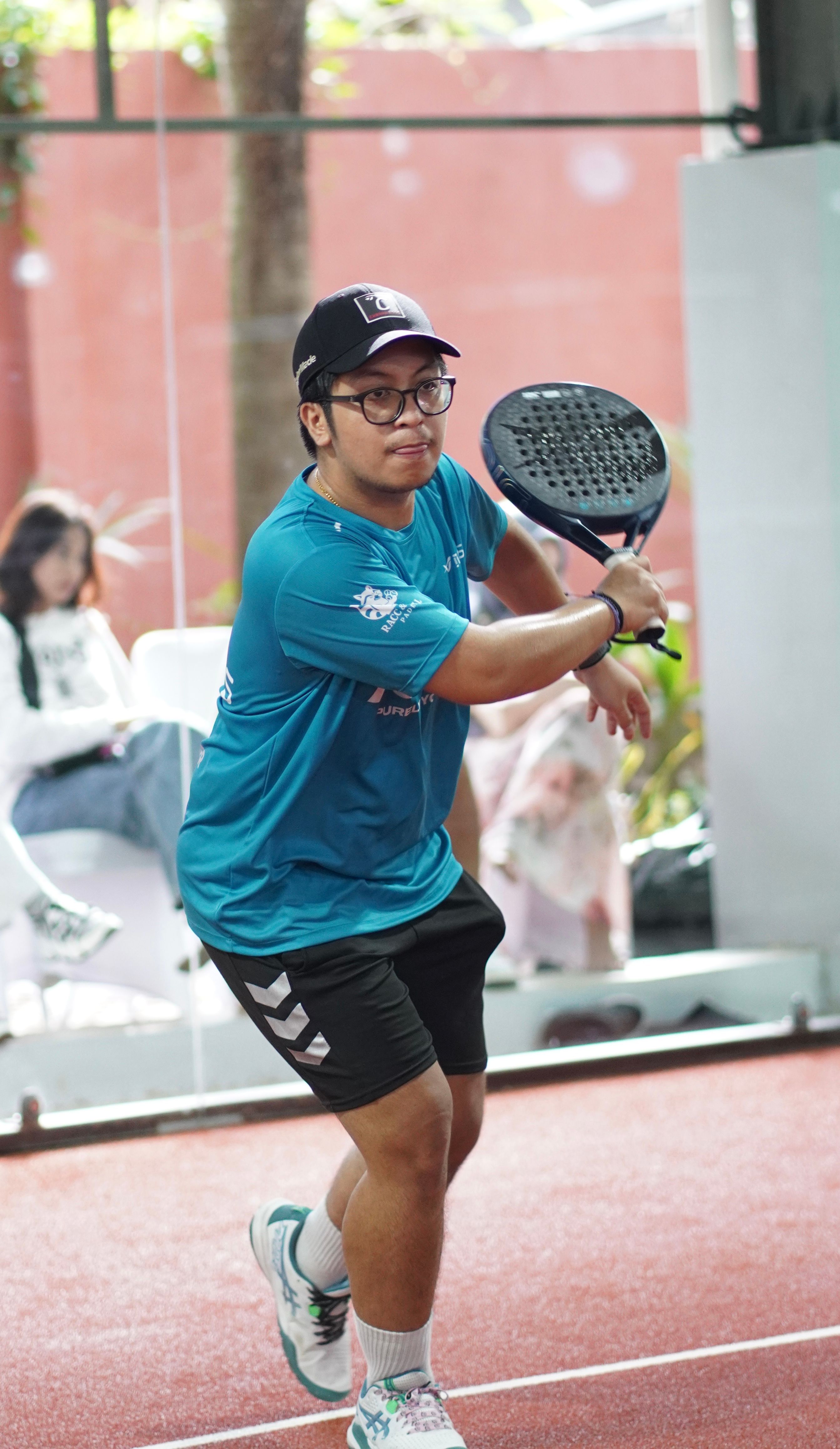 Jeremy Simajuntak padel coach