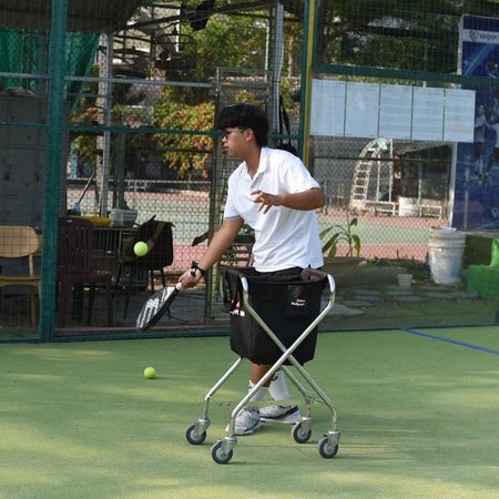 Minh Bảo padel coach