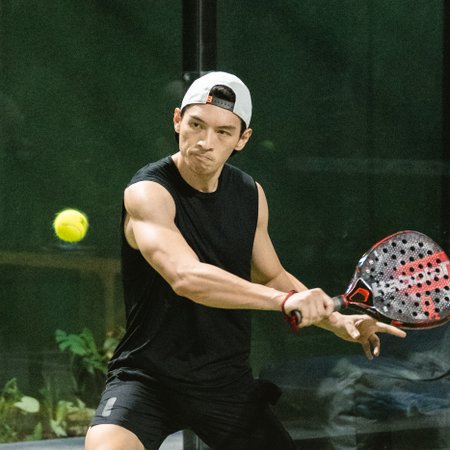 Handy Santajaya padel coach